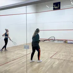 Squash Leszno - najlepsze kluby, treningi i emocjonujące ligi