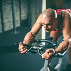 Co to jest trening interwałowy i jak może zmienić Twoją kondycję