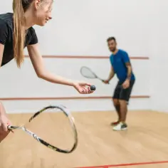 Gdzie zagrać w squash w Pruszkowie? Najlepsze korty i kluby