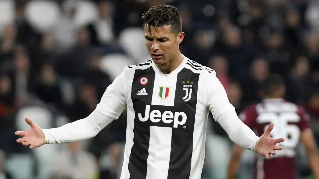 Zdjęcie Cristiano Ronaldo statystyki: Zaskakujące osiągnięcia i dane z kariery