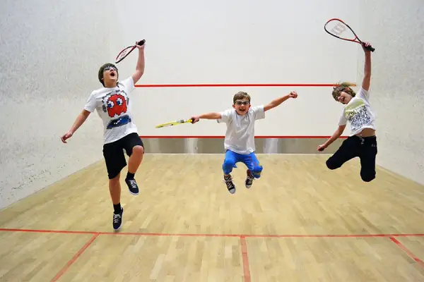 Squash w Pile – najlepsze korty i możliwości gry w mieście
