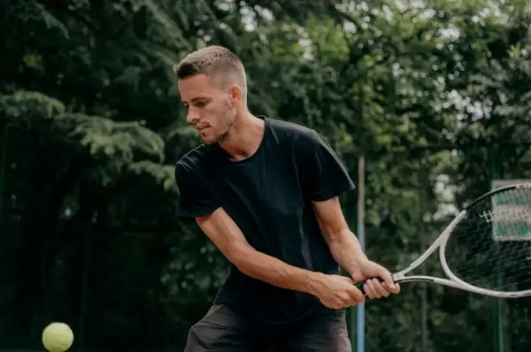 Na czym polega tenis? Poznaj zasady i tajniki tej pasjonującej gry